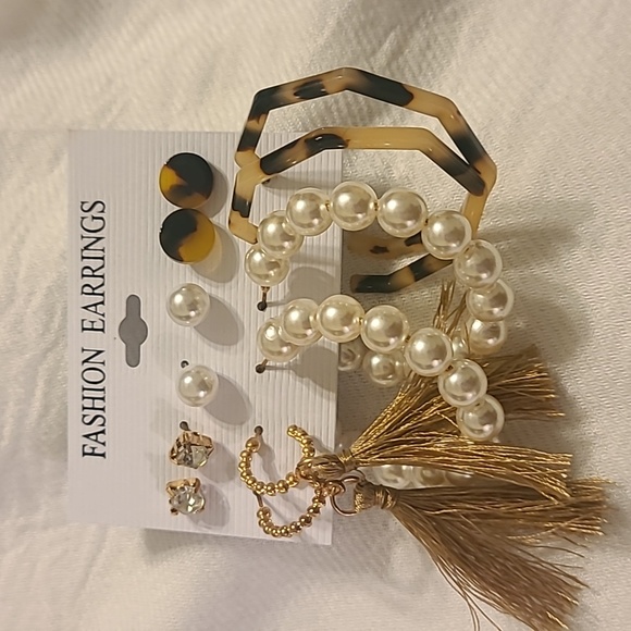 Earring sets - Picture 2 of 4